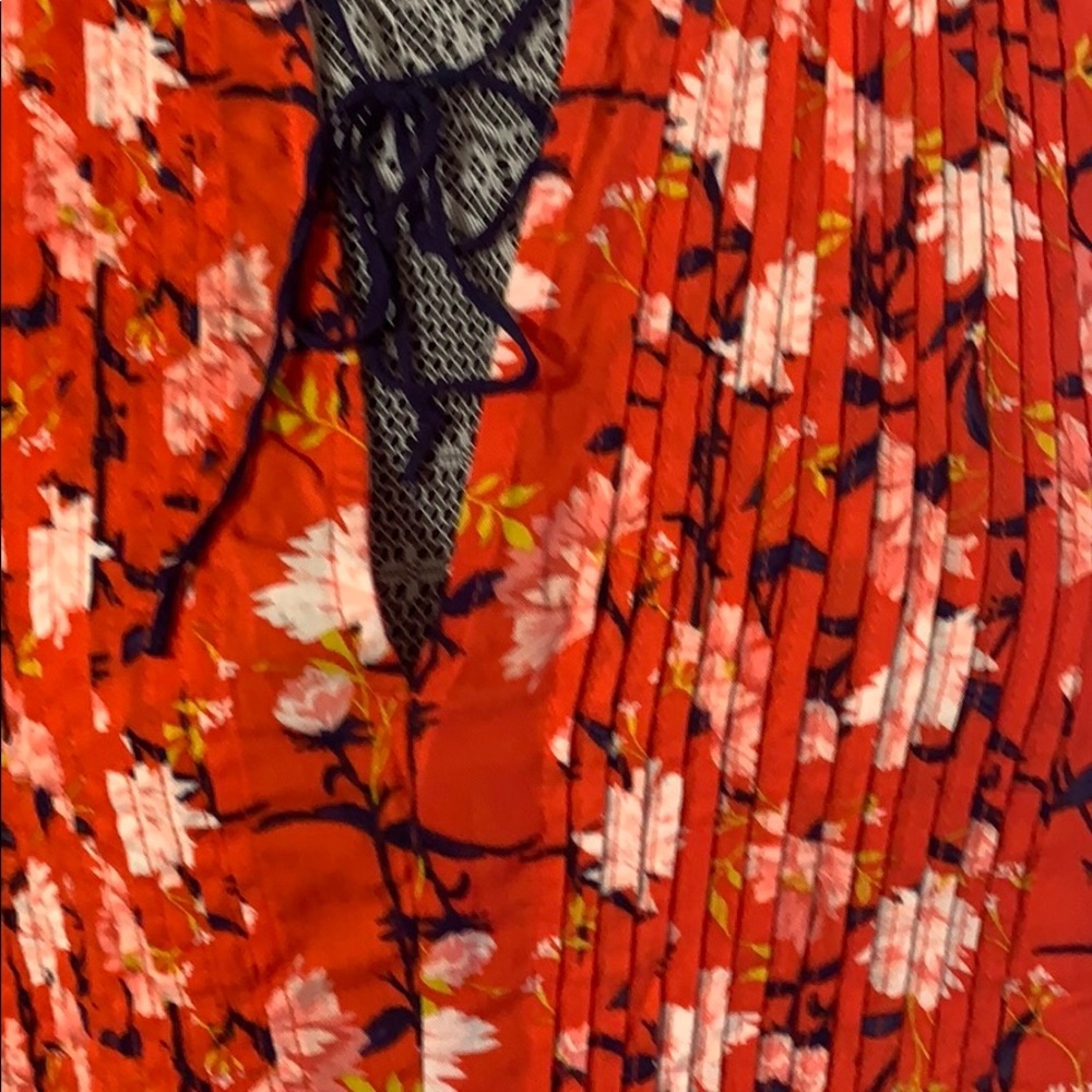 Blouse - Picture 2 of 4